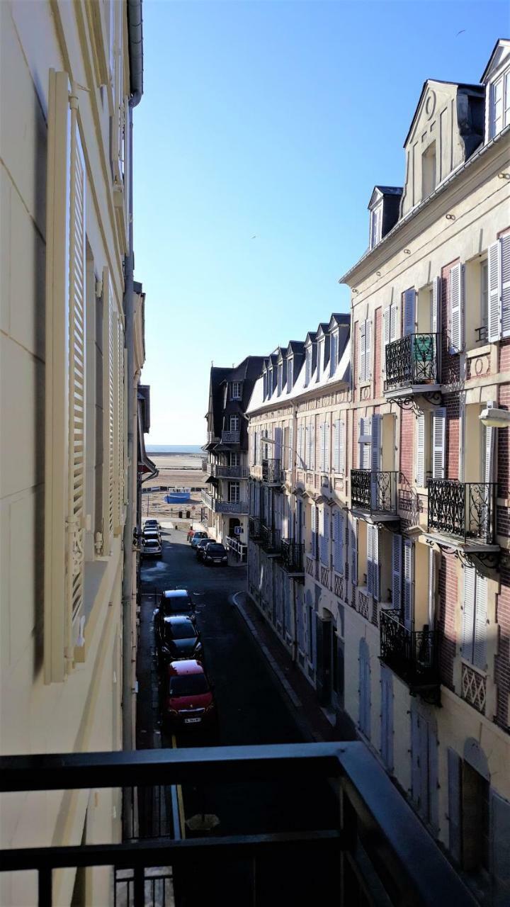 Hotel Le Reynita Trouville-sur-Mer Zewnętrze zdjęcie